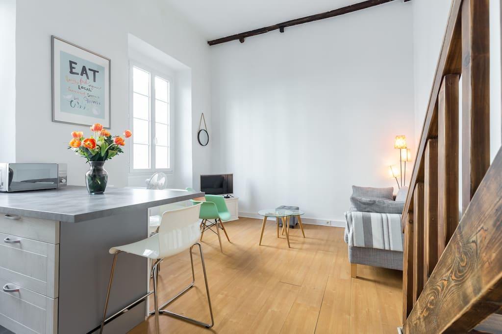 LE SUEDE City central 2min from beaches Nisa Exterior foto
